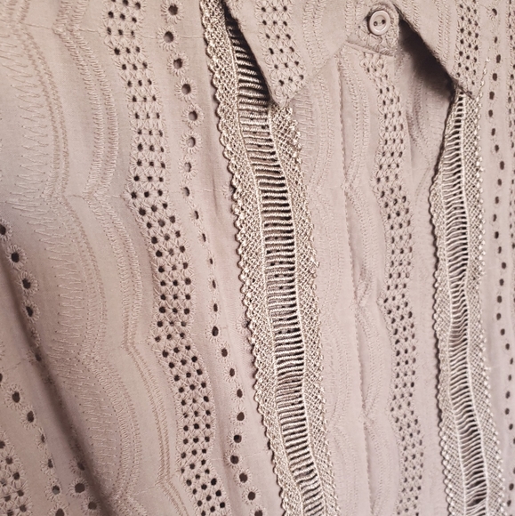 Dress - Picture 6 of 9